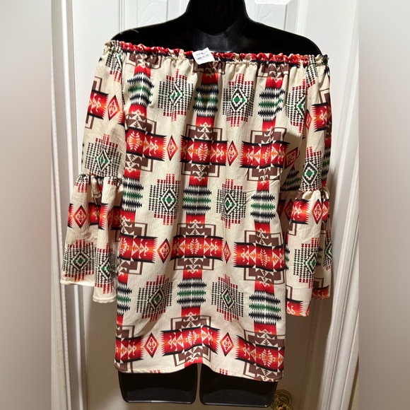 Aztec Print Off-Shoulder Top⭐️NEW⭐️ - Picture 7 of 7